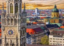 Walking Tour of Munich Old Town With Main Attractions Walking Tour of Munich Old Town With Main Attractions